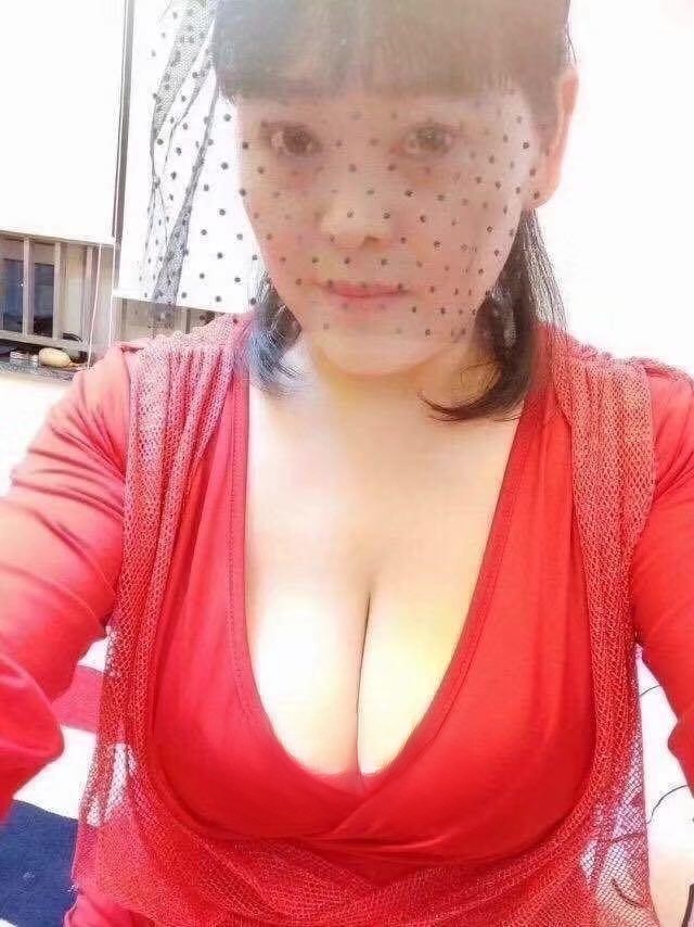 杨浦巨乳熟女,年龄: 40+ - 91品茶-91品茶