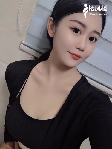 气质美女敏儿,穿上旗袍让我差点没忍住,年龄:未知 - 91品茶-91品茶