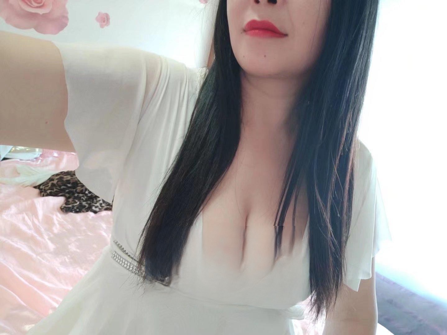 丰满大奶熟女,年龄: 38+ - 91品茶-91品茶